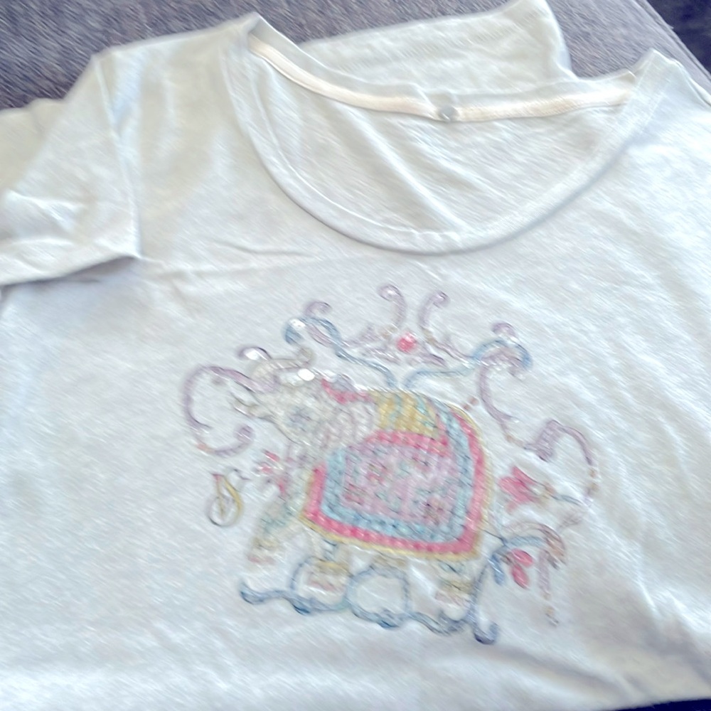 Victoria’s Secret night time tee